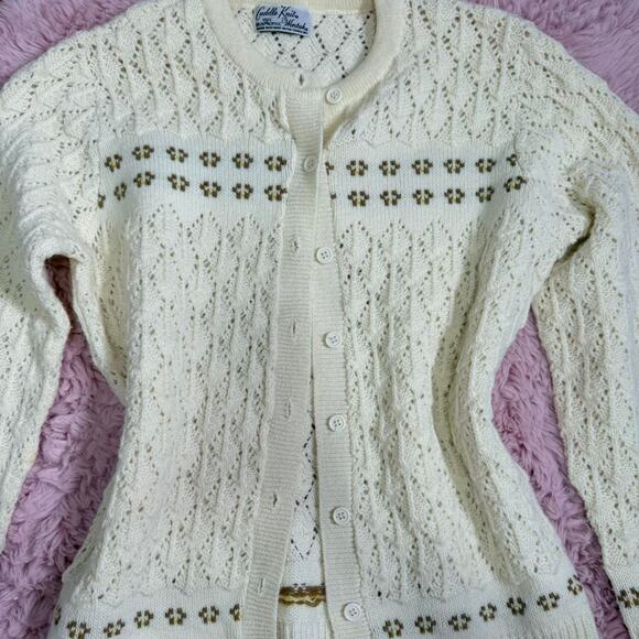 Vintage cream cuddle knits 100% acrylic knit cardigan sweater - Picture 3 of 6